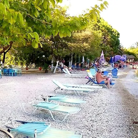 מלון Avra 3*