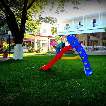 Avra מלון נידרי