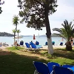 Avra 3*