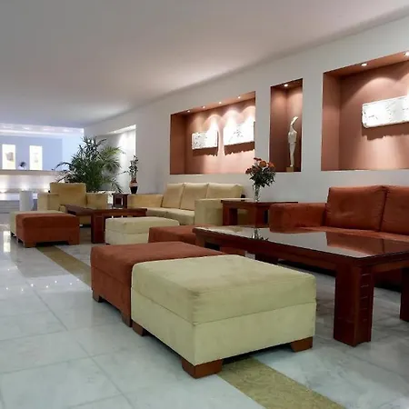 Hotel Avra 3*
