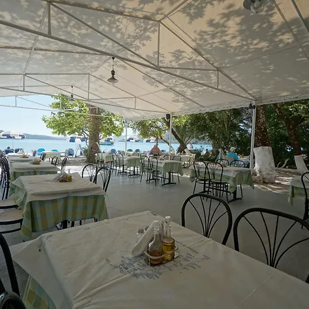 Avra 3* Nydri (Lefkada)