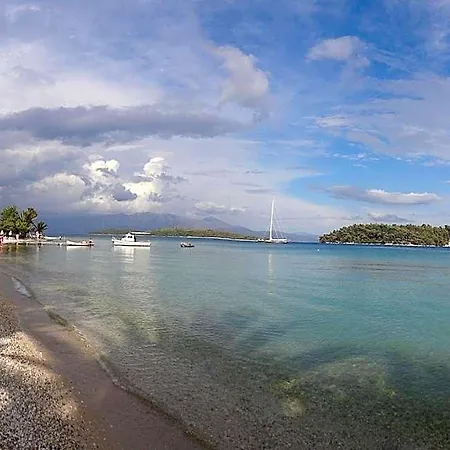 Avra 3* Νυδρί