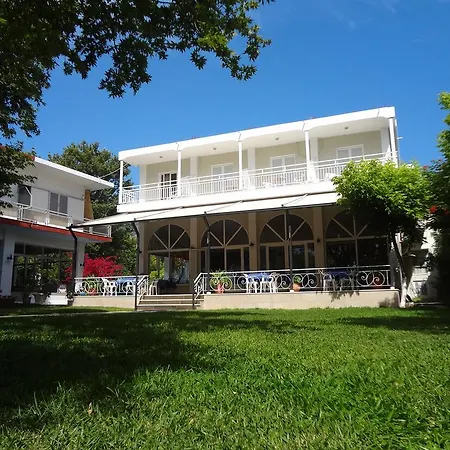 Avra Hotel